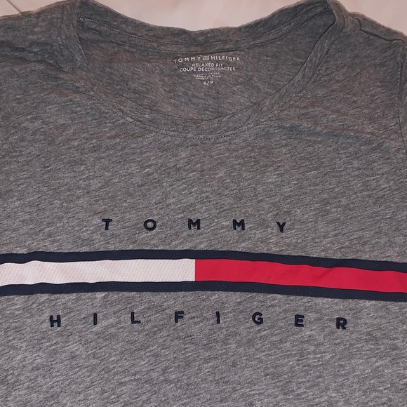 tommy hilfiger grey tee